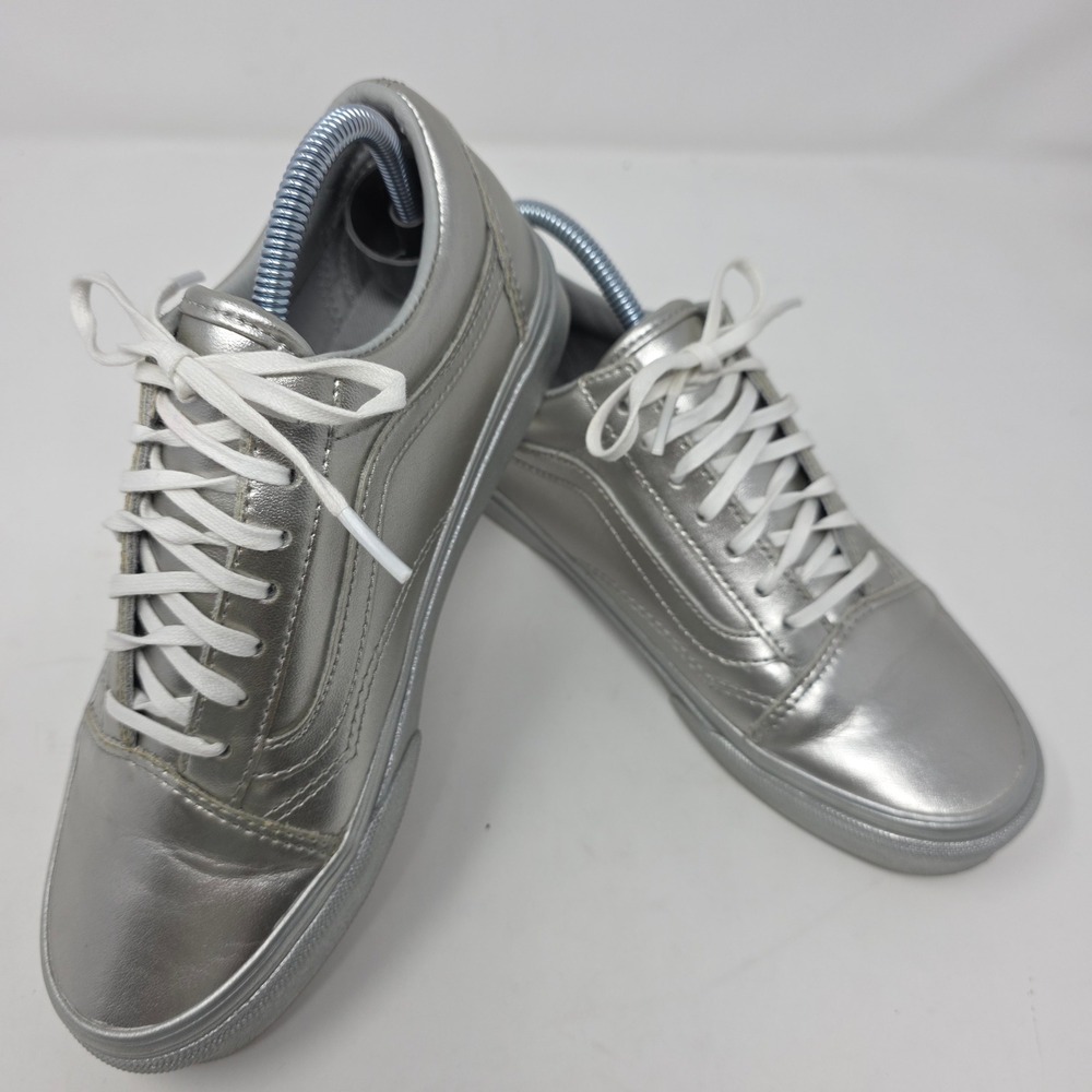 Vans Old Skool Women 7.0 Metallic Silver Low Top Skate Sneakers VN0A38G1NQR